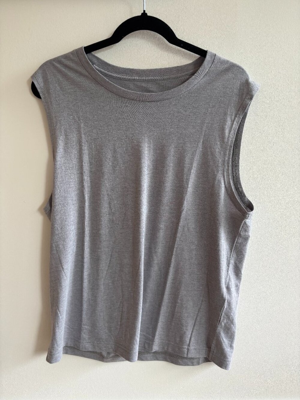 Alo Yoga Men's Triumph Muscle Tank - Grey - Size M